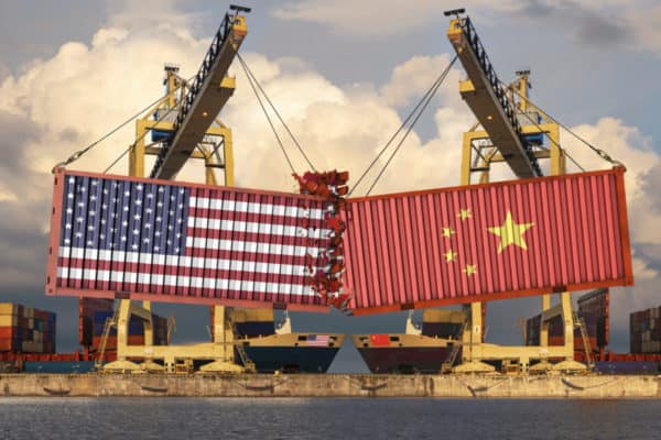 الصين تحذر من تداعيات الخلافات التجارية مع الولايات المتحدة على الاقتصاد العالمي
