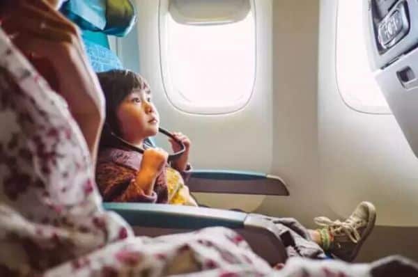 بمناسبة يوم الطفل العالمي، تقارير تظهر ارتفاع اعداد الأطفال الصينين المسافرين