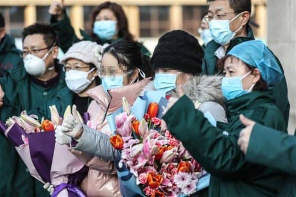شفاء مجموعة من المرضى الصينين من فيروس كورونا الجديد