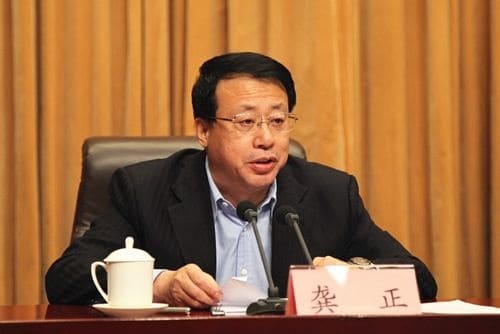 غونغ جينغ نائباً وعمدة بالوكالة لمدينة شانغهاي