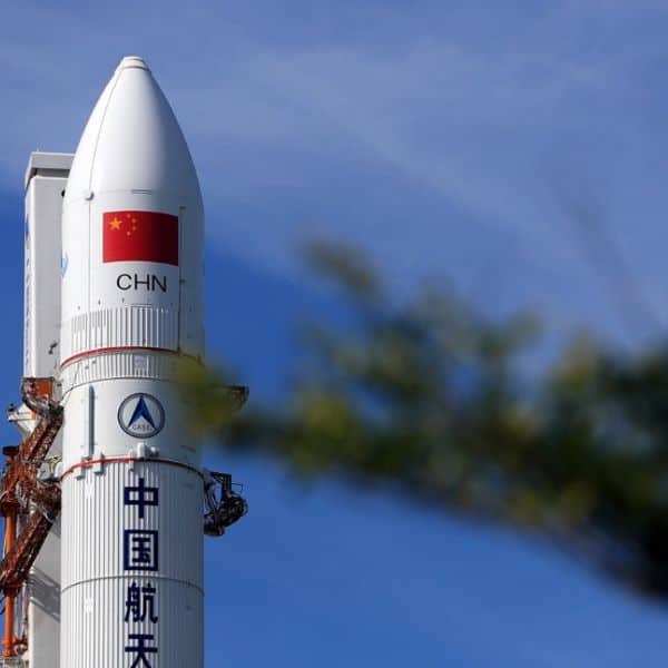 الصين تطلق أول قمر فضائي لشبكات الجيل السادس 6G في العالم